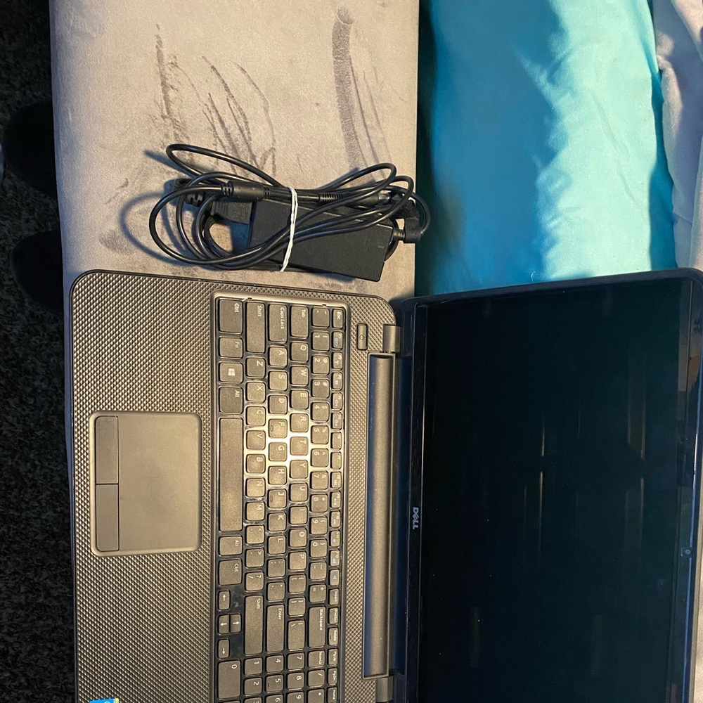 Dell Inspirion 3537